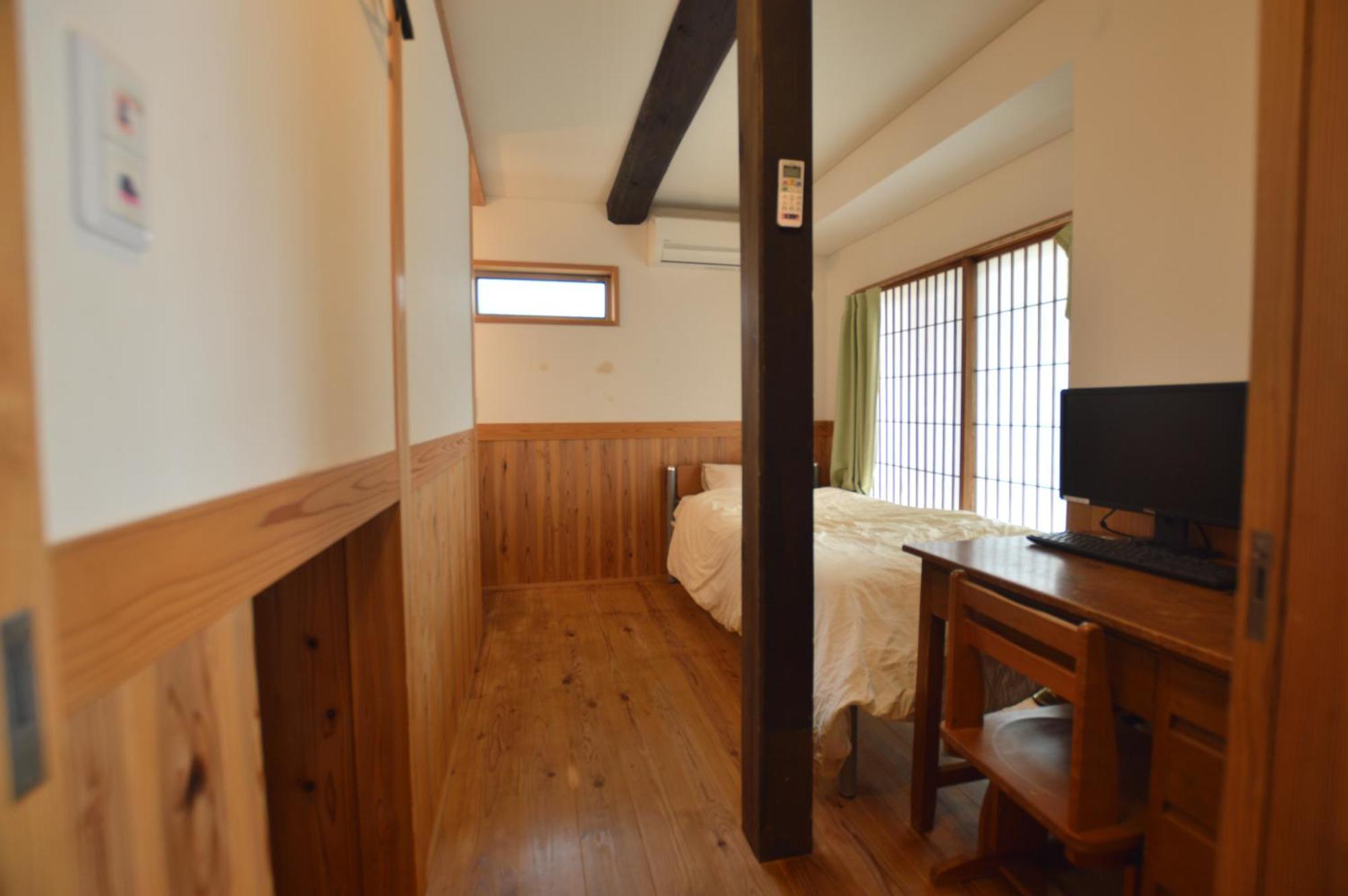 Guest House Ilonggo Tsu Eksteriør bilde